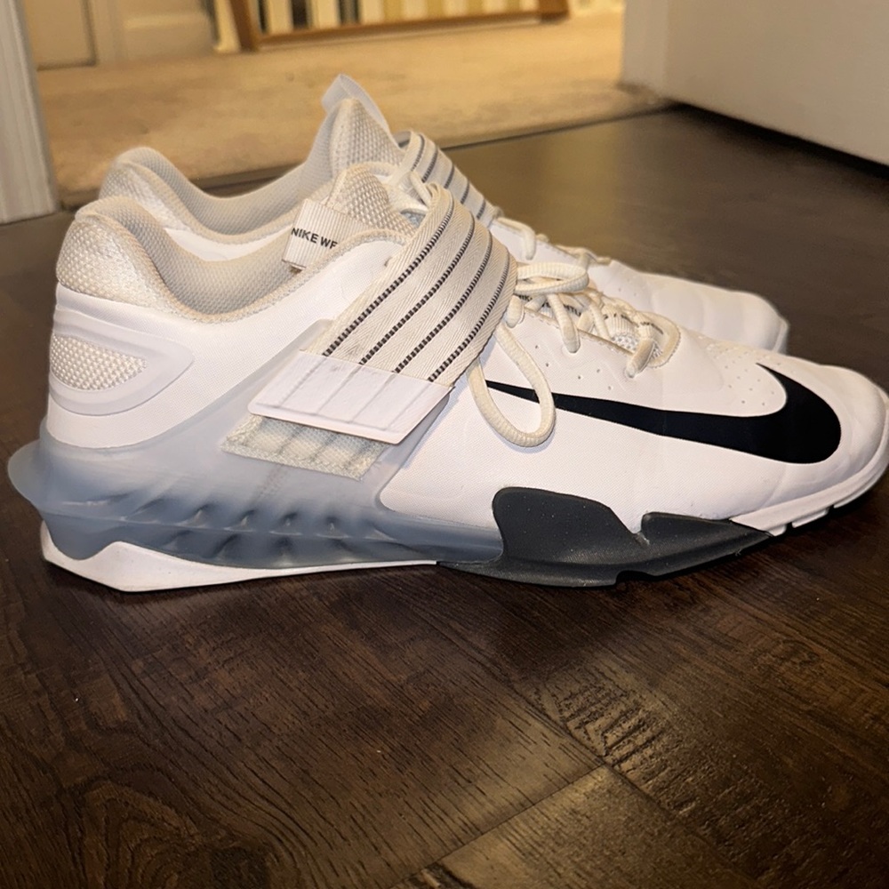 Nike Savaleos weightlifting shoes